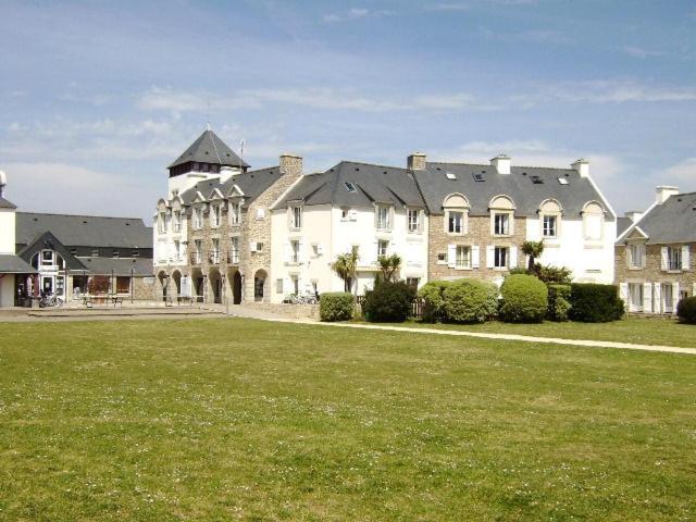 Kerrian Apartment Arzon Exterior photo